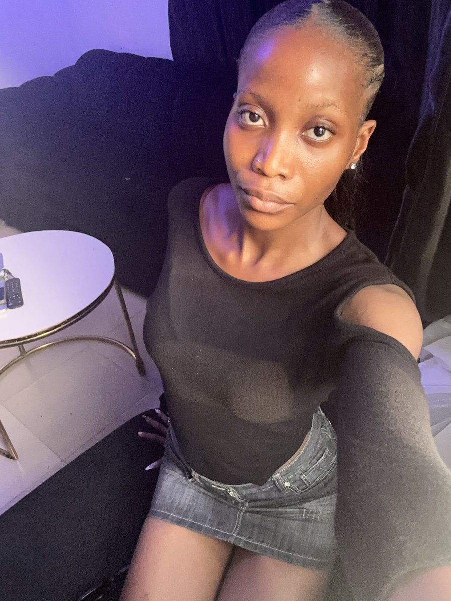 taye's perfumery.👩‍❤️‍💋‍👩🛍️ tweet media