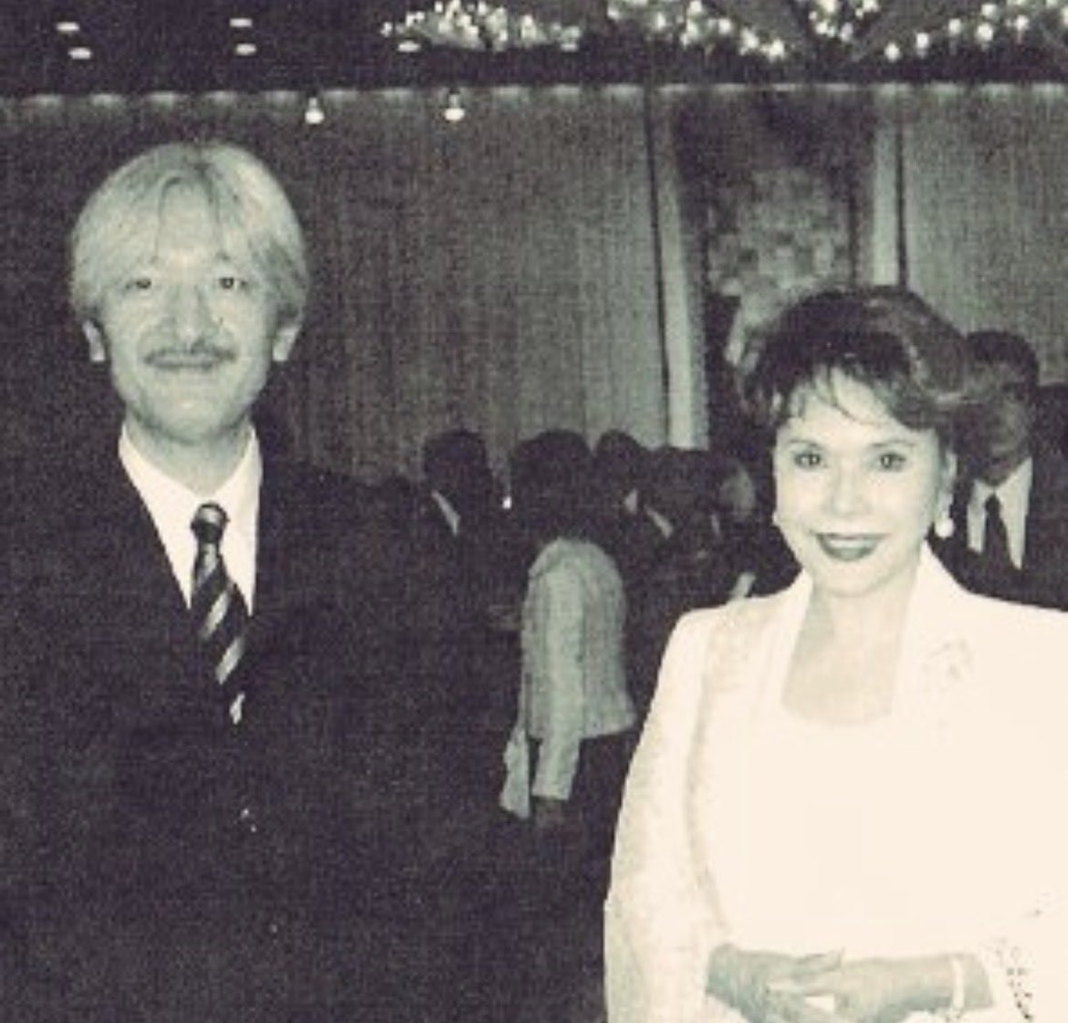 てのひら tweet media