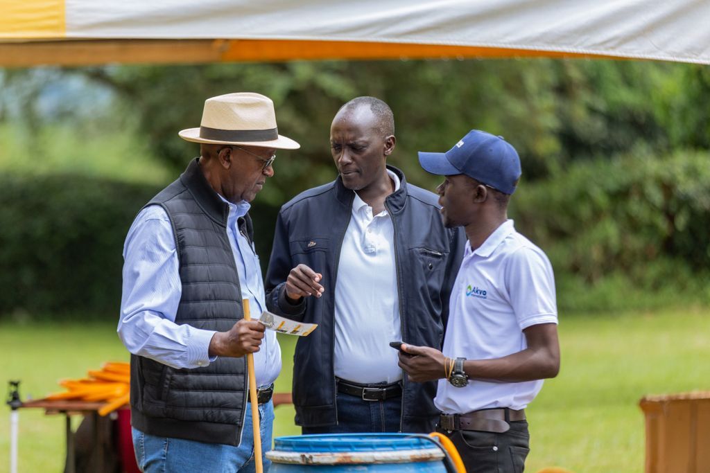 Akvointltd's tweet photo. 📸: @Akvointltd in partnership with @TheVillageUG  and Royal Milk at the official launch of the #AgriSolar Challenge II in Gomba.

We will play a key role in delivering solar water pumping solutions to farmers across Gomba, Nakaseke, and Masindi Districts. https://t.co/Mqm2du6r4c