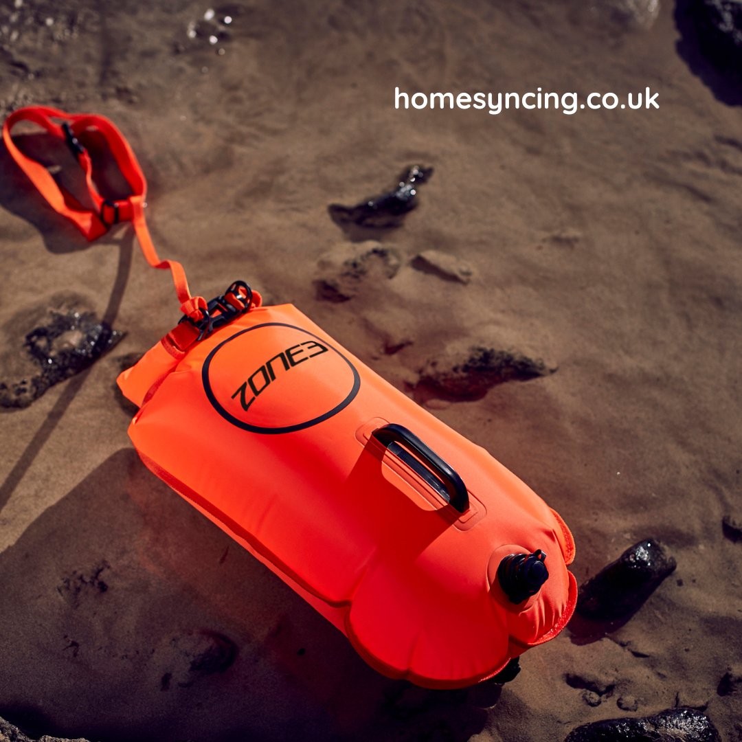 homesyncing's tweet photo. The ZONE3 Swim Safety Buoy &amp; Dry Bag keeps you visible in open water while safely storing your essentials.
👉https://t.co/RecsZGLX7x

#Zone3 #OpenWaterSwimming #SwimSafe #TriathlonTraining #OutdoorSwimming #StayVisible #ColdWaterSwimming  #SwimGear https://t.co/It8aeWOod5