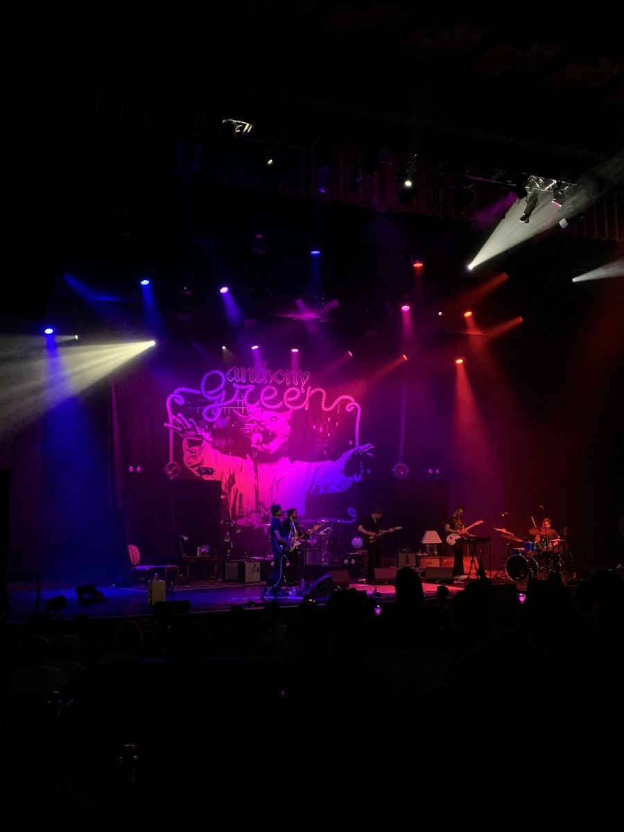 LeslieButt's tweet photo. went to church last night https://t.co/hE3DCBWoCt