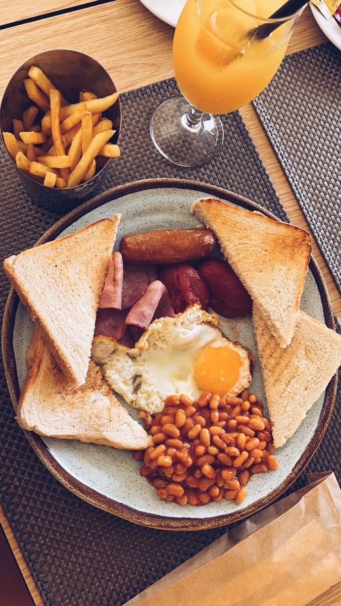 millieann24's tweet photo. fueling up for the day. https://t.co/egvlCVL8OT