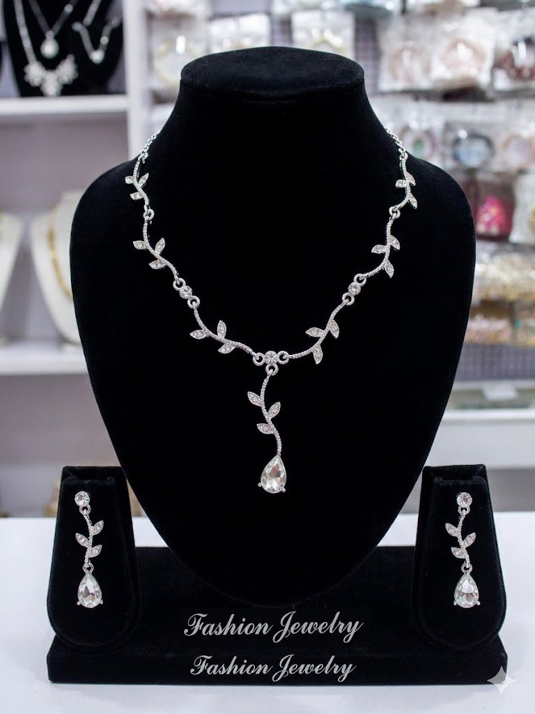 MOLADÈ. tweet media