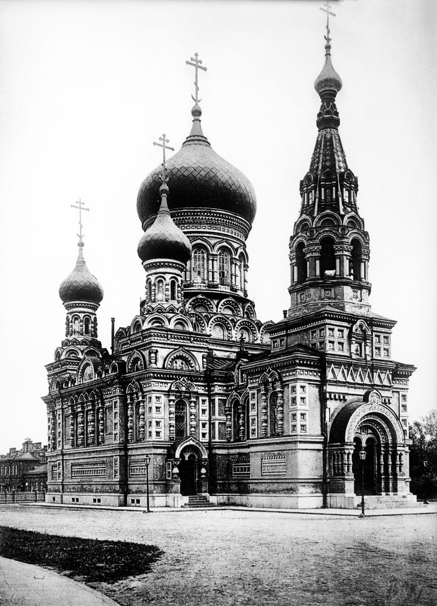SpireDomePillar's tweet image. The Church of the Archangel Michael 🇷🇺 was built in 1894 and demolished in 1923. This structure is a prime example of the spire + dome + pillar set up adorned in sacred resonant geometry. #Tartaria #FreeEnergy
