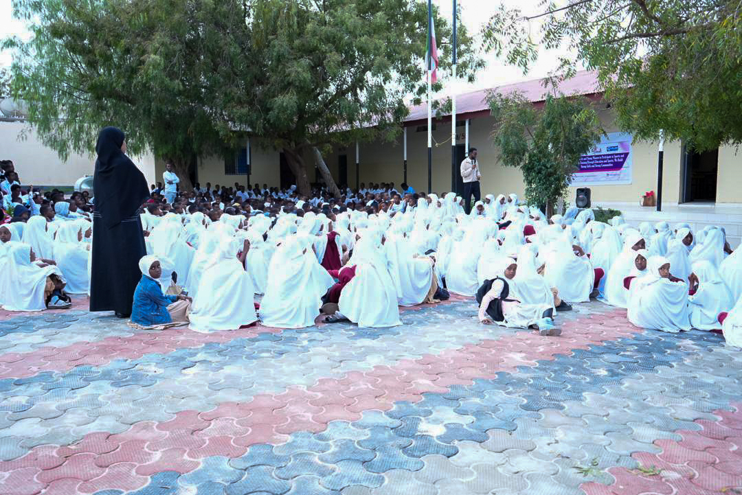 UbahAnd's tweet photo. We successfully held an inspiring initiative at 18 may School focused on mobilizing girls and boys to actively participate in sports and life skills training. This activity aimed to promote confidence, leadership, and personal growth. 
#kickstartforequality #SportsForChange https://t.co/fLC0fgd24y