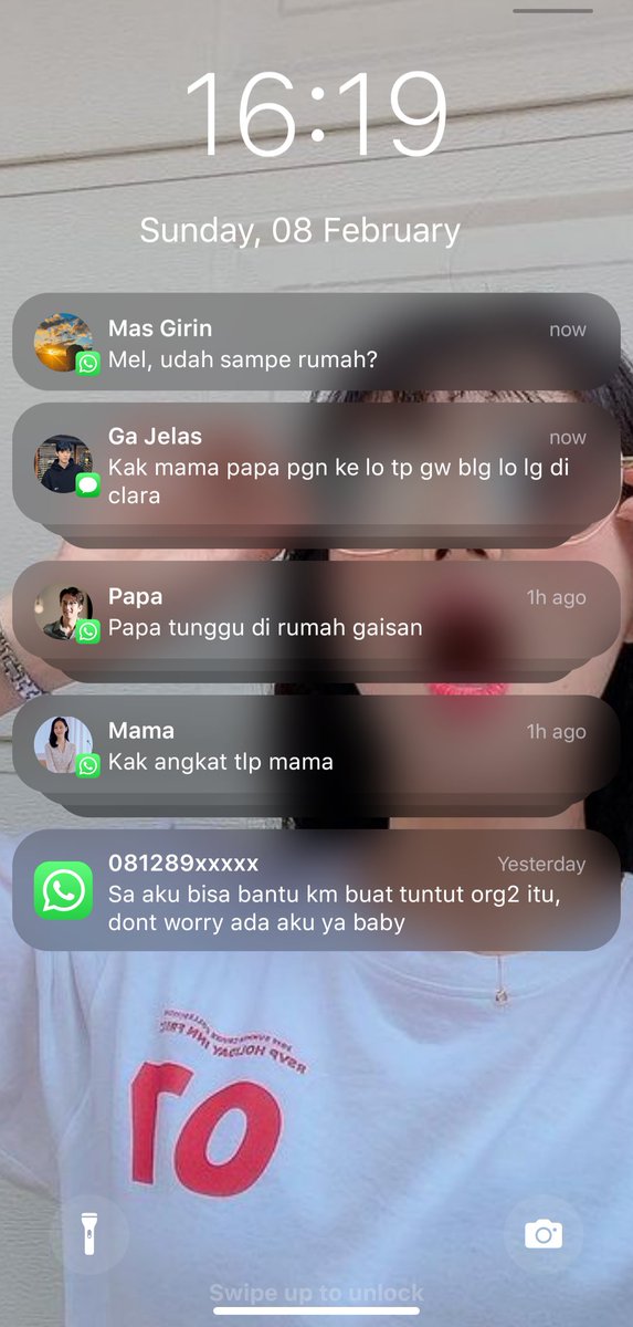 T. 👻🤴 tweet media