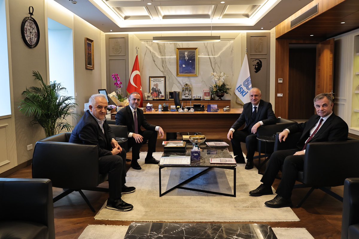 İSKİ Genel Müdürümüz Sayın Şafak Başa’yı ziyaret ettim.

Ziyaretimiz sırasında Genel Müdür Yardımcısı Sayın Bülent Solmaz ve Çevre Koruma ve Kontrol Daire Başkanı Sayın Adem Şanlısoy ile bir araya gelerek Sancaktepe’mize ilişkin değerlendirmelerde bulunduk.

Nazik ev sahiplikleri