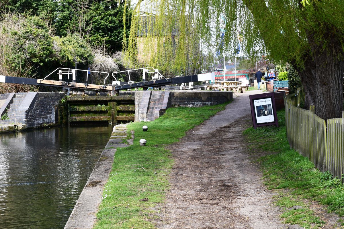 retired_tom's tweet photo. My photos from #March 2026
@CanalRiverTrust #GrandUnionCanal #Berkhamsted #Lock #Bridge #Narrowboat #LockCottage #Reflections
#Canals & #Waterways can provide #Peace & #calm for your own #Wellbeing #Lifesbetterbywater #KeepCanalsAlive https://t.co/7BADG2YAUC
