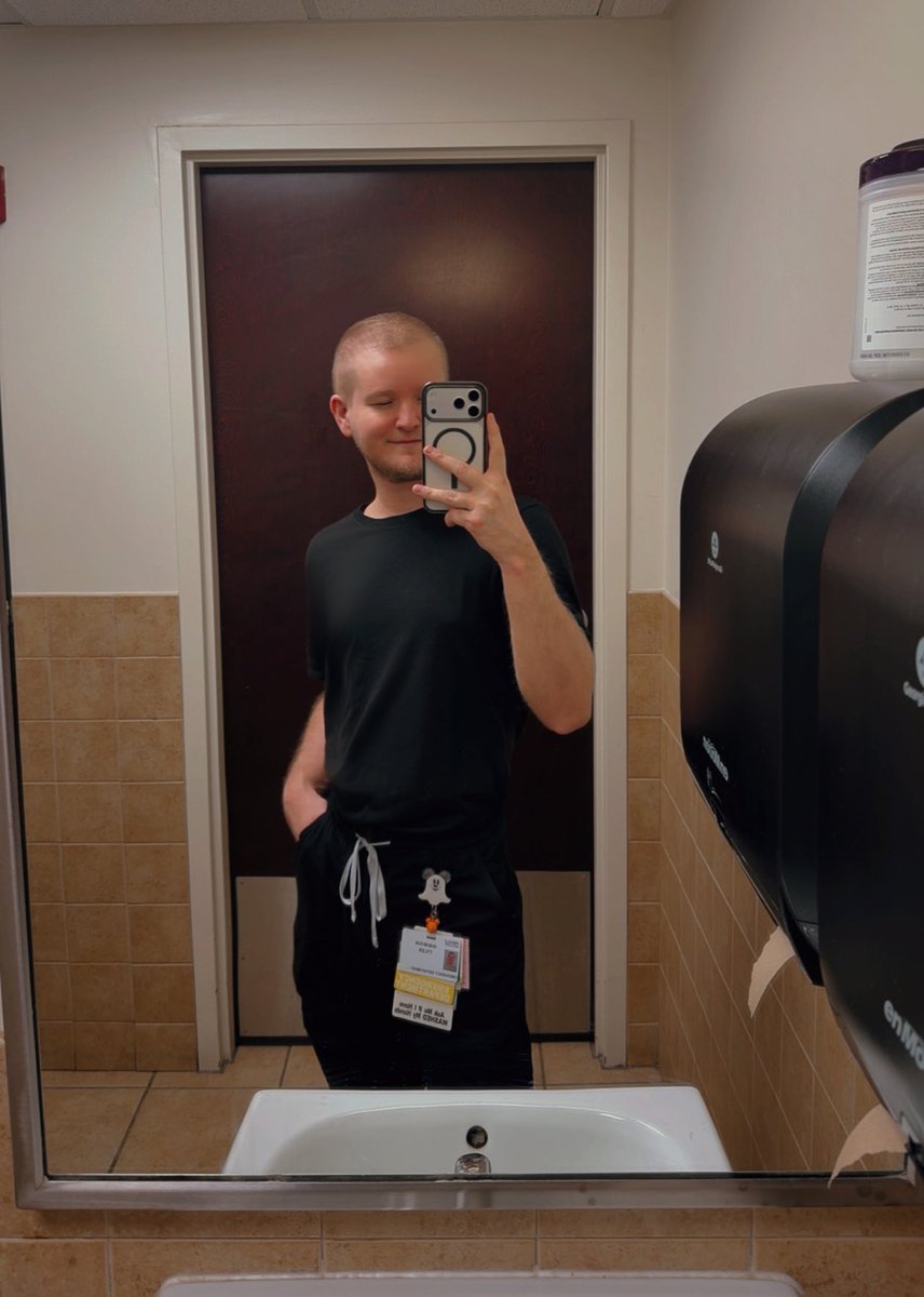 tyluhrrrrr's tweet photo. Shift done - omw 2 Miami 2DAYYYY 🌞💃🏼🏝️ https://t.co/gjSaDRs5Kl