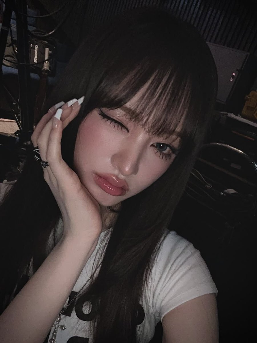 nel | edtwt 🥥 tweet media