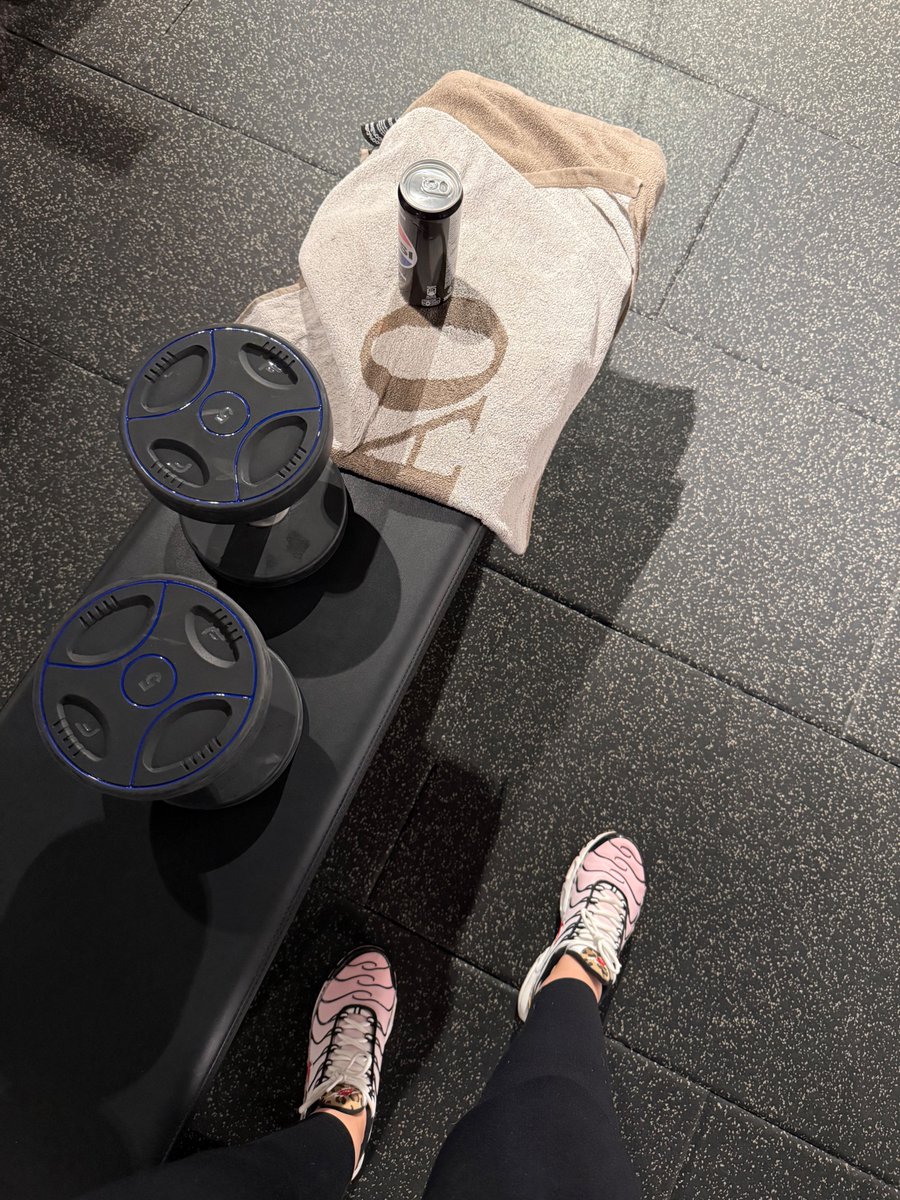 TeH_degen tweet media