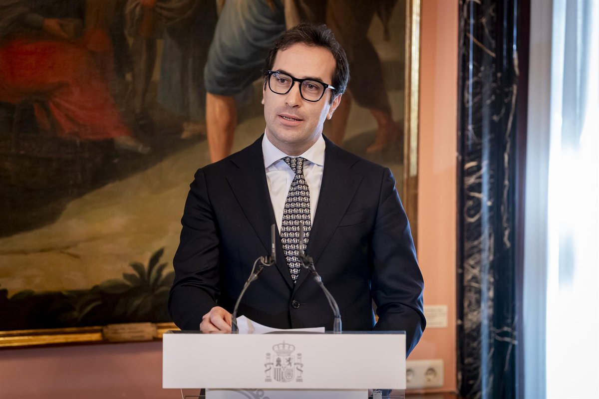 EM-electomania.es tweet media