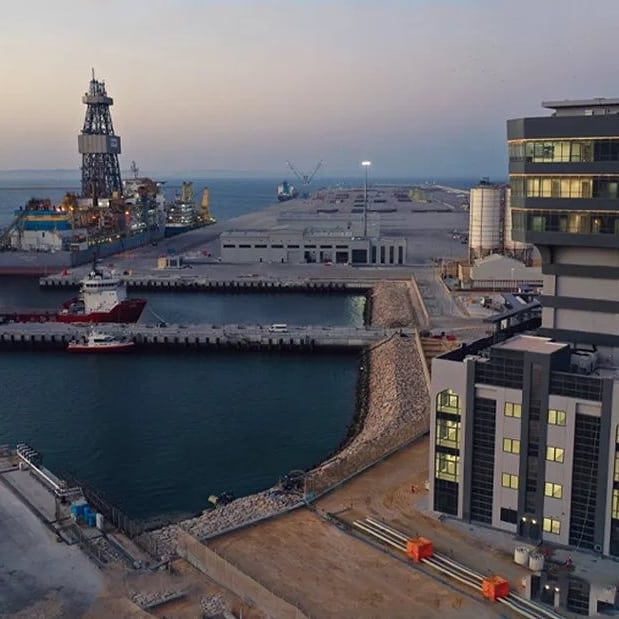 مريم بنت محمد البلوشية tweet media