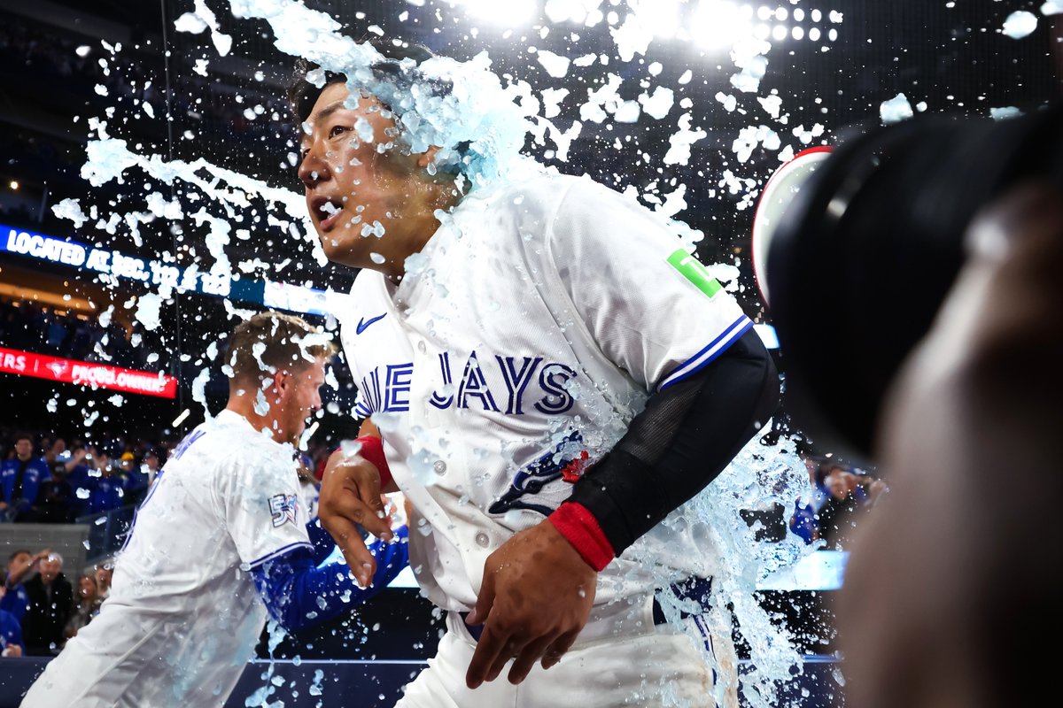 THE DIGEST tweet media