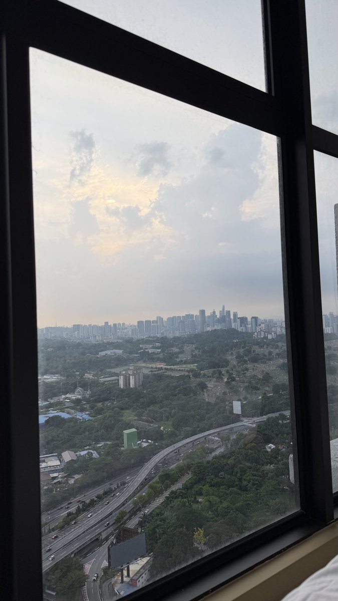 Камамбешенство tweet media