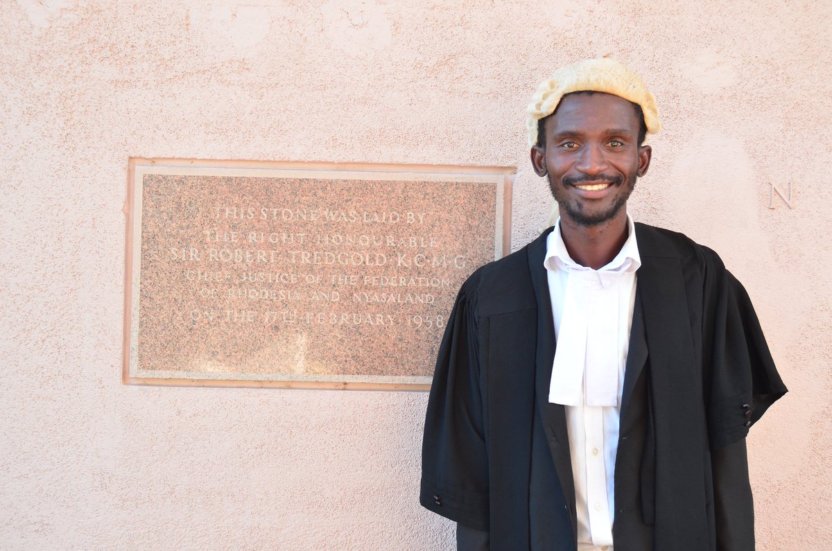 Street Lawyer tweet media