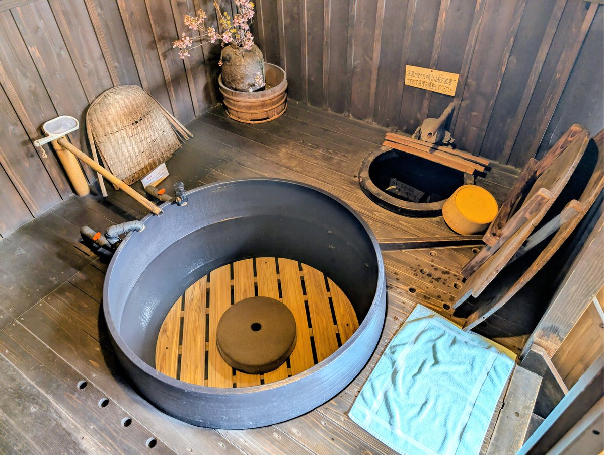 千歳亜門 tweet media