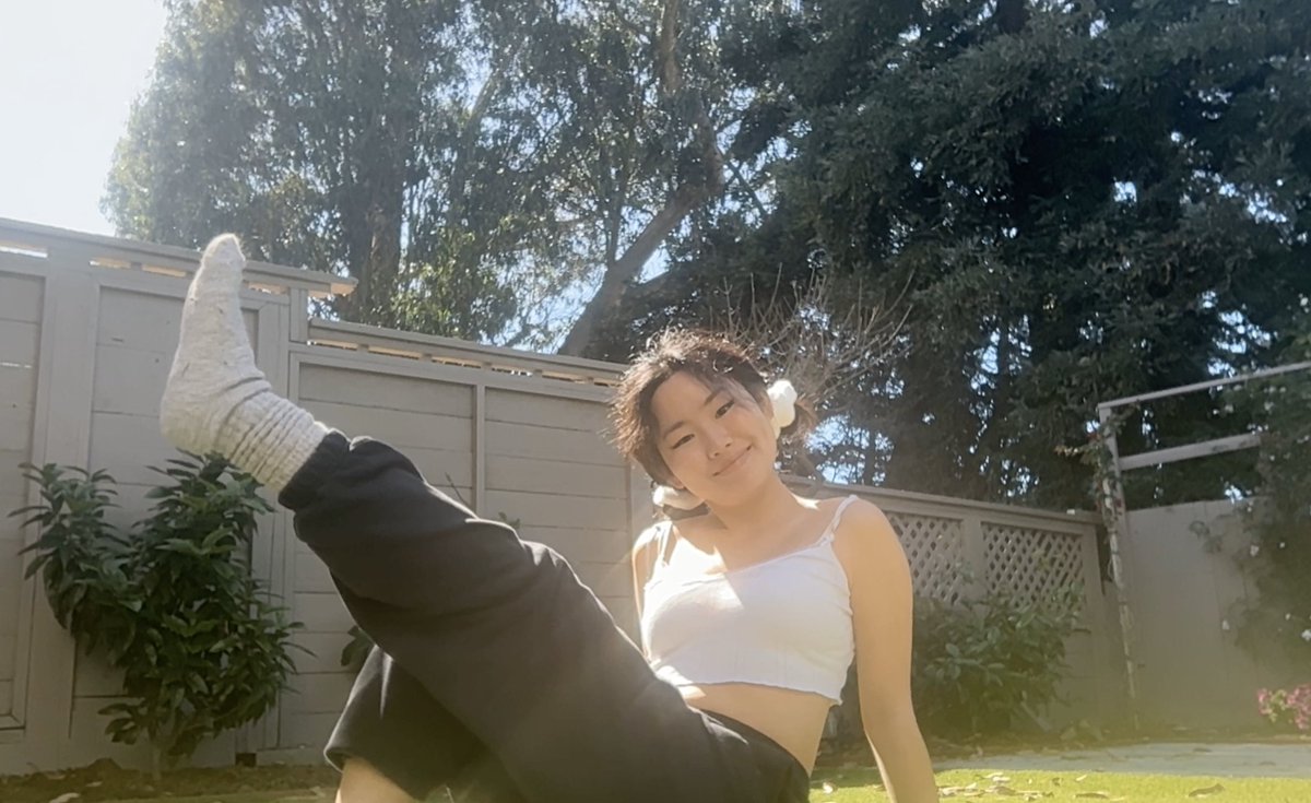 nine of zoe tweet media