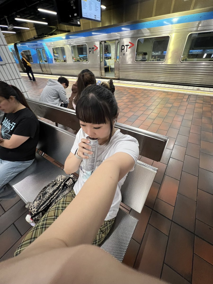 a *·˚ ༘♡ tweet media