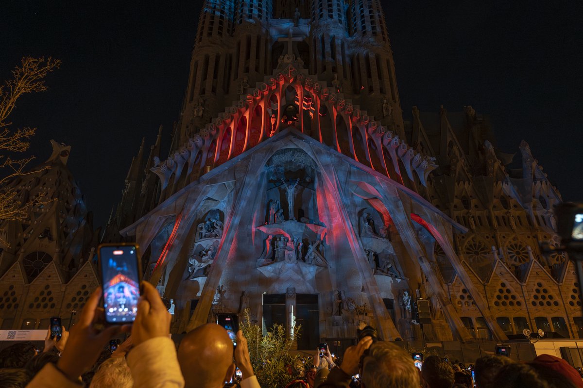 La Sagrada Família tweet media