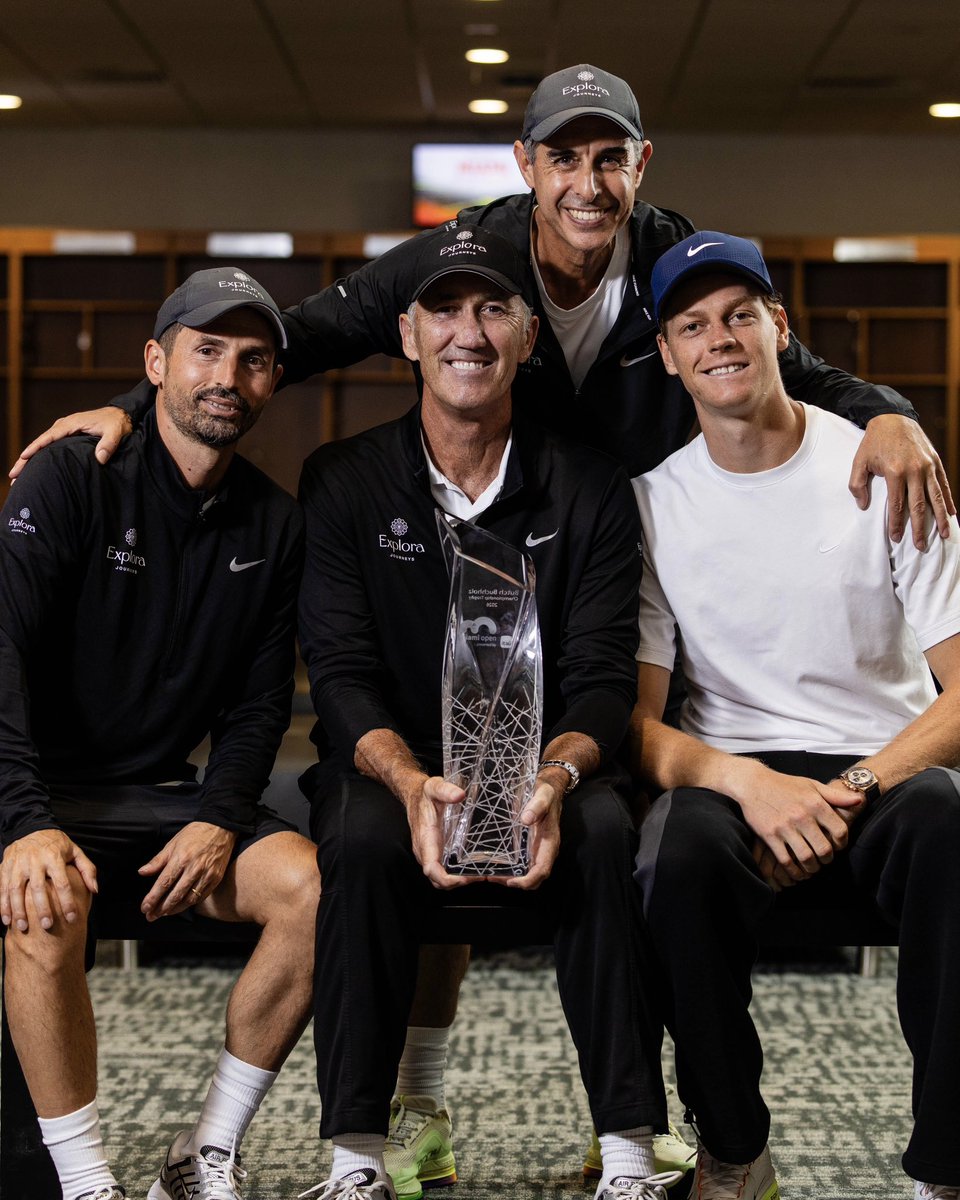 Jannik Sinner tweet media