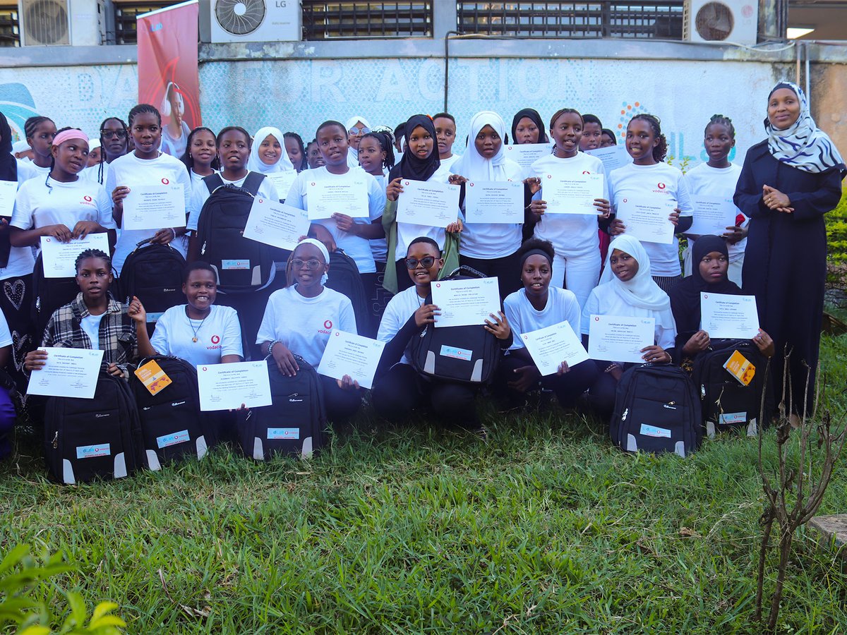 dLab Tanzania tweet media