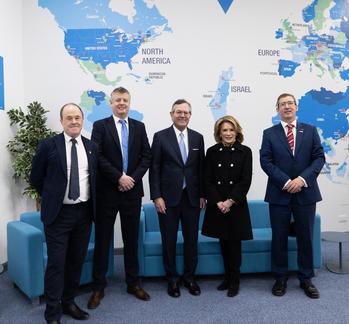 Ambassador Warren Stephens tweet media