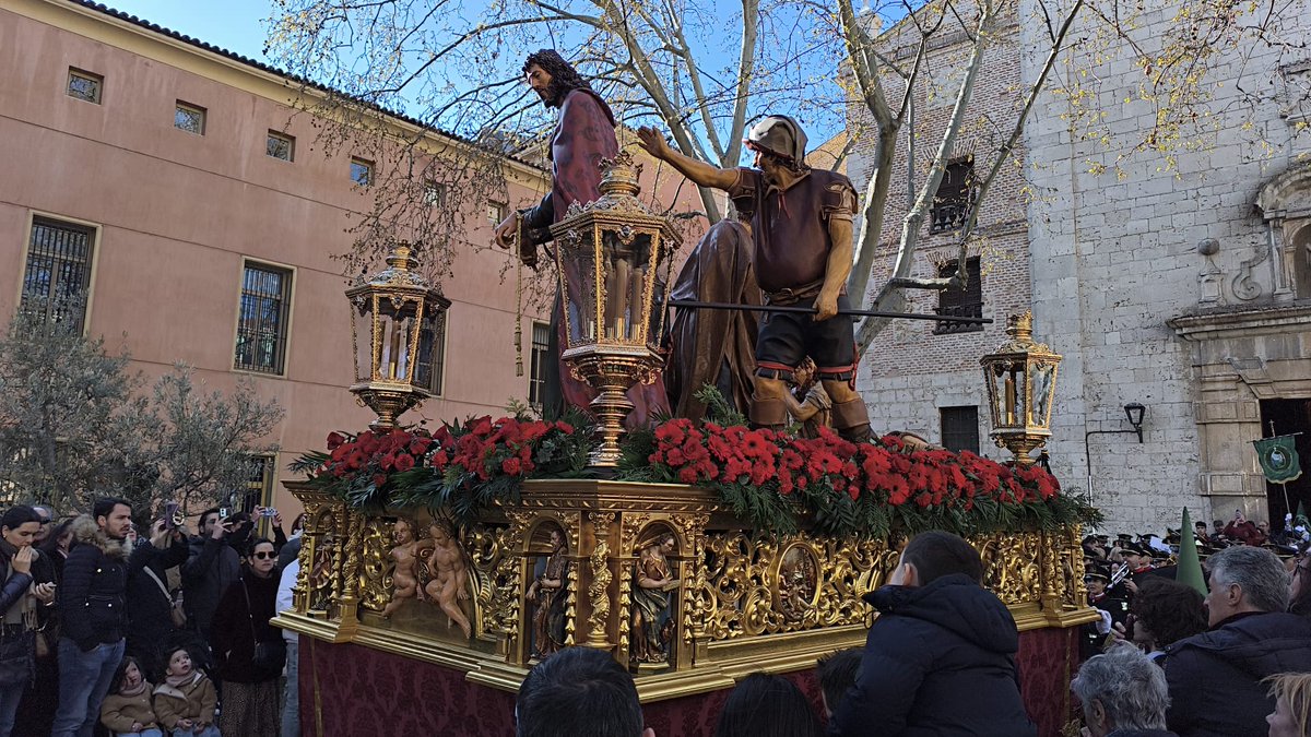 CPApucela's tweet photo. Enhorabuena @oracionhuertova. Un acierto total este cambio de día y el nuevo paso. https://t.co/C91QuQjlvE