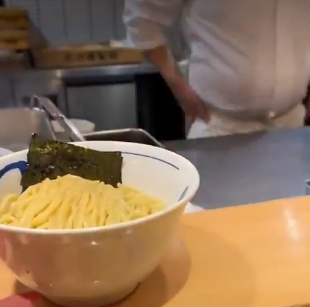 油爆琵琶拌着面🇨🇳 tweet media