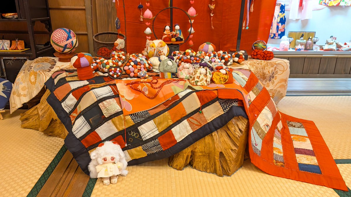 ほいっぷいち子ちゃんと、ひな飾り🍓