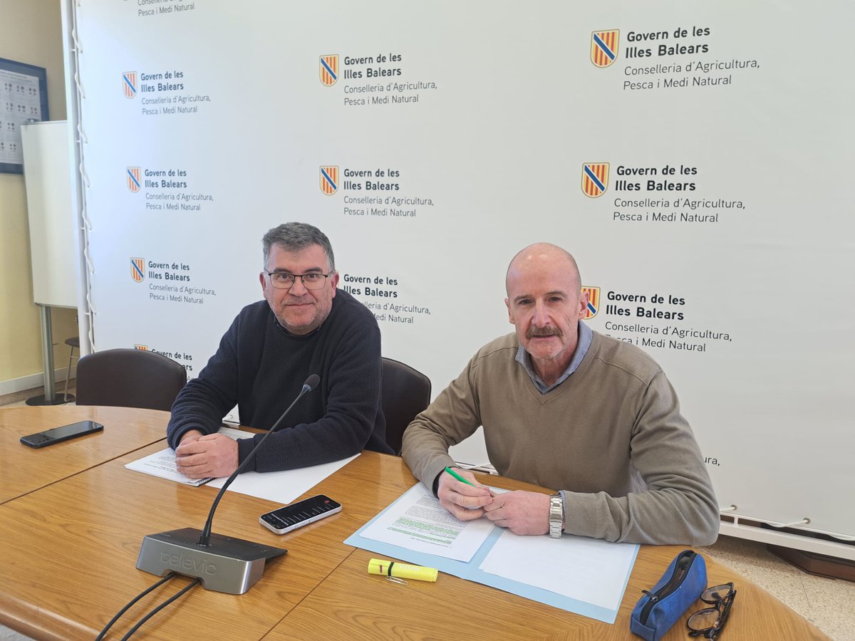 AgriculturaGOIB's tweet photo. Presentam un pla pioner de rotació de cultius per garantir la viabilitat del sector de la patata

La iniciativa permetrà reduir de manera estructural les plagues, millorar la salut del sòl i avançar cap a un model productiu més sostenible i competitiu

🔗https://t.co/sA9D0NSlma https://t.co/IOVbtjDUXG