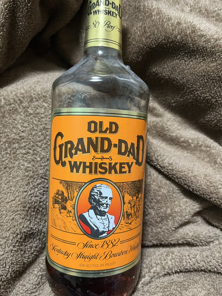 とくめい tweet media