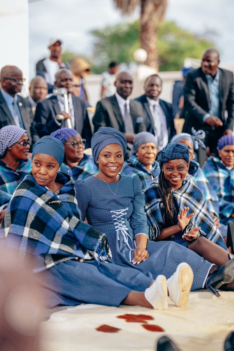 𝘛𝘶𝘮𝘦𝘭𝘰 𝘔𝘢𝘬𝘸𝘦𝘭𝘢 tweet media