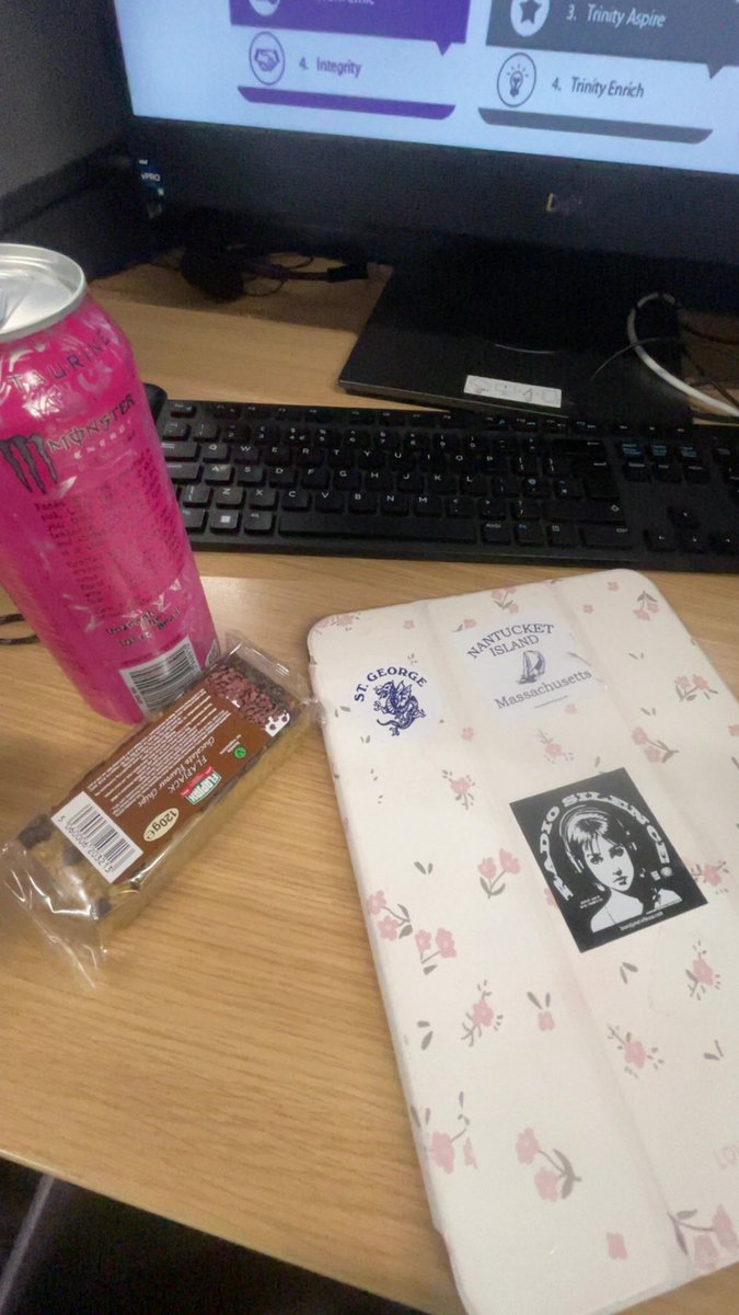 ♱ Clara tweet media