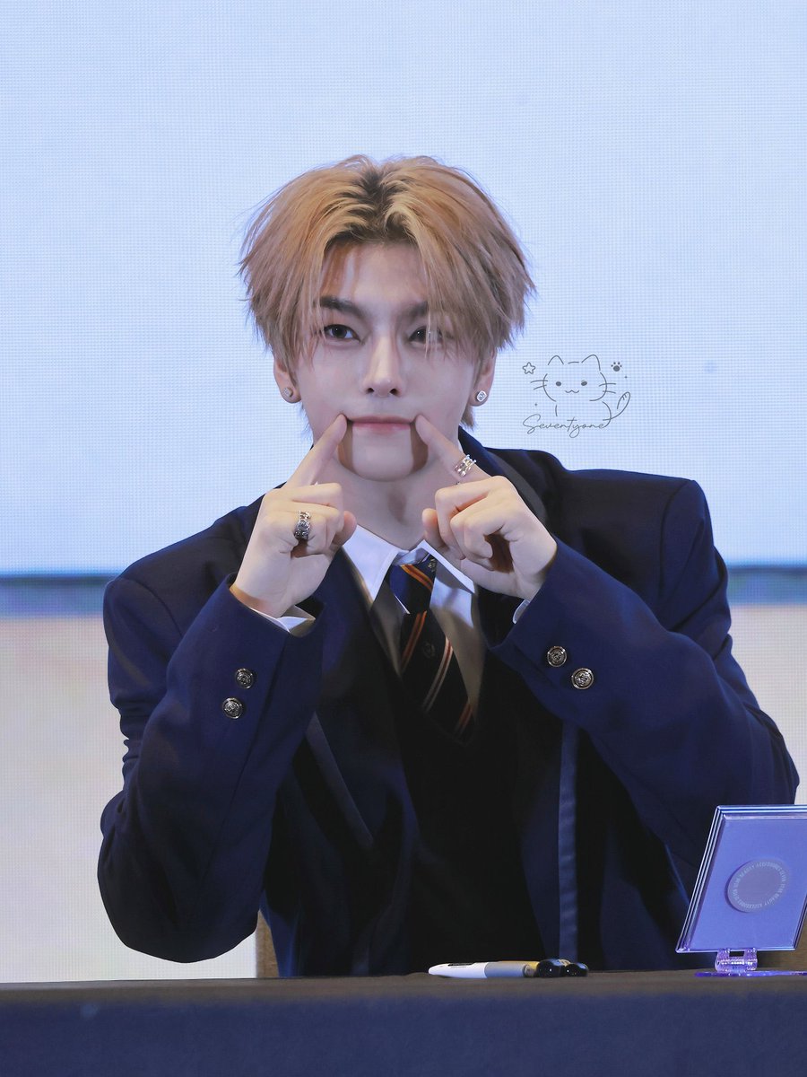 miaofmia tweet media