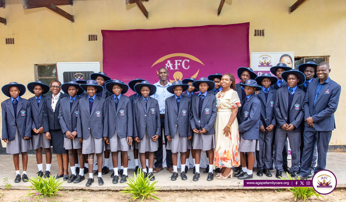care_agape's tweet photo. Agape Family Care's donation to Mtunzi Secondary school, assisted students struggling to afford school fees,basic school shoes and uniforms,ensuring that they focus on their studies rather than their circumstances.
#AgapeFamilyCare
#RuthEmmanuelMakandiwa
#EducationalSupport https://t.co/LlcTp8ZvwT