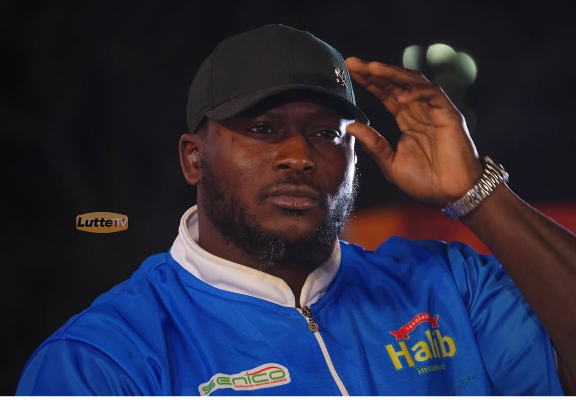 LAYE GOAT🐐🏴‍☠️ tweet media