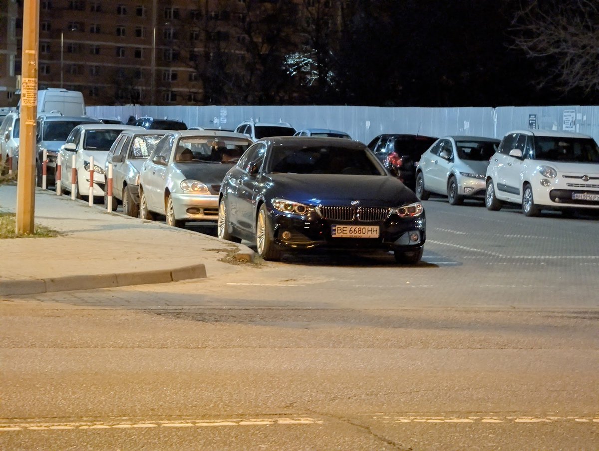 Андрій tweet media