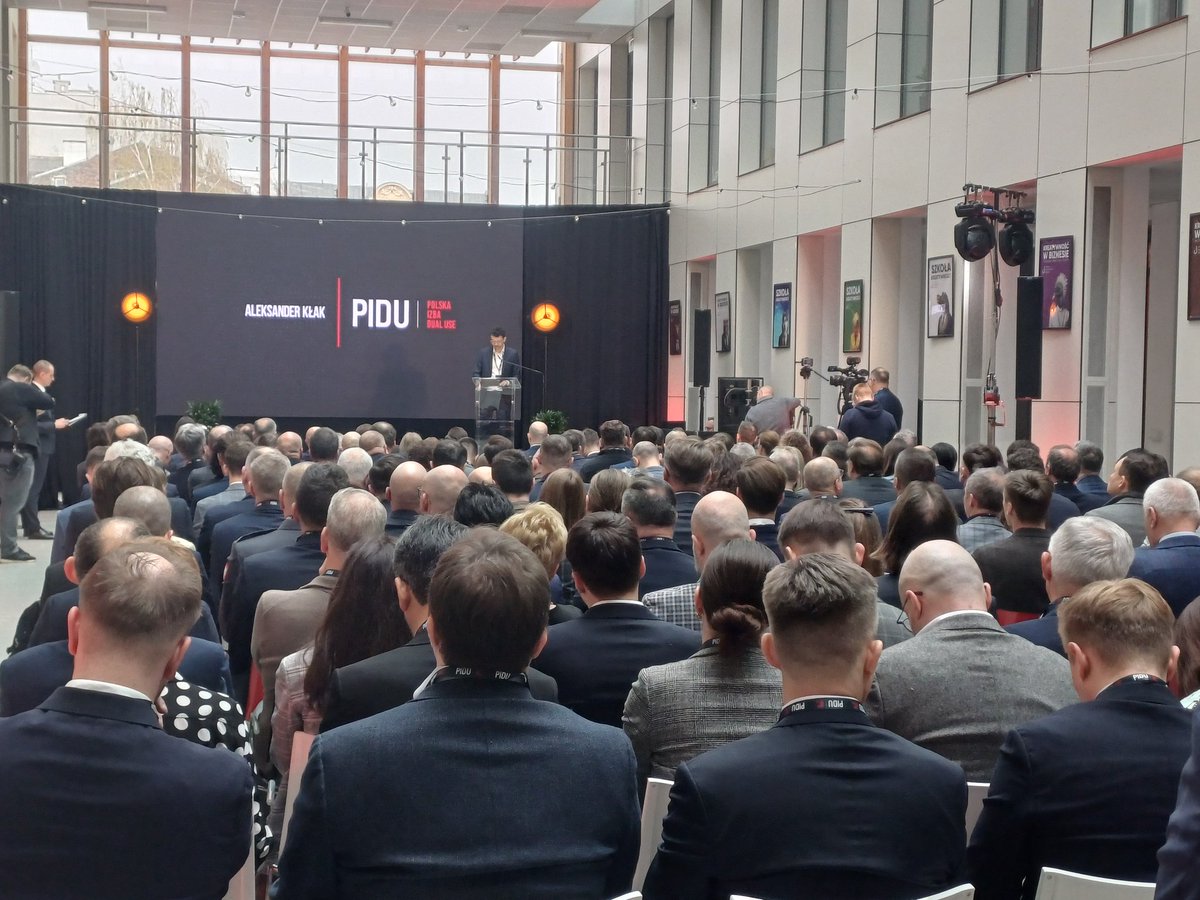 MazurKrzysztof's tweet photo. Rusza Polska Izba Dual Use. Kolejny ważny krok. Firmy mające potencjał technologiczny i przemysłowy wreszcie się organizują. Polityka przemysłowa na rzecz obronności! https://t.co/gGm5rtt0WQ