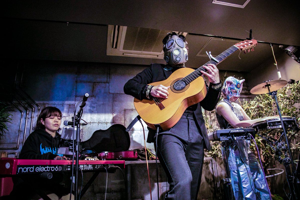 ショルヘーノ tweet media