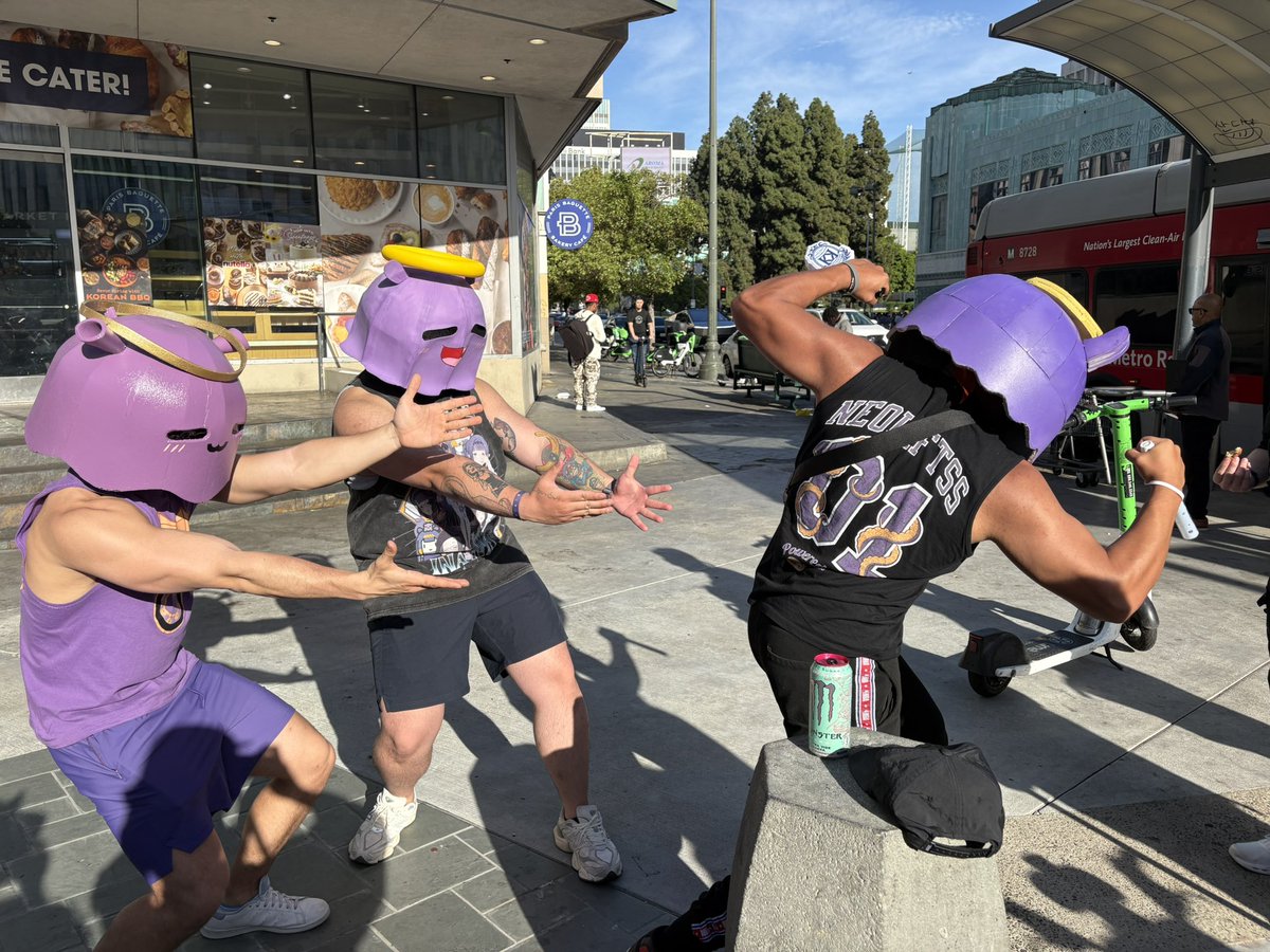 neo_liftss tweet media