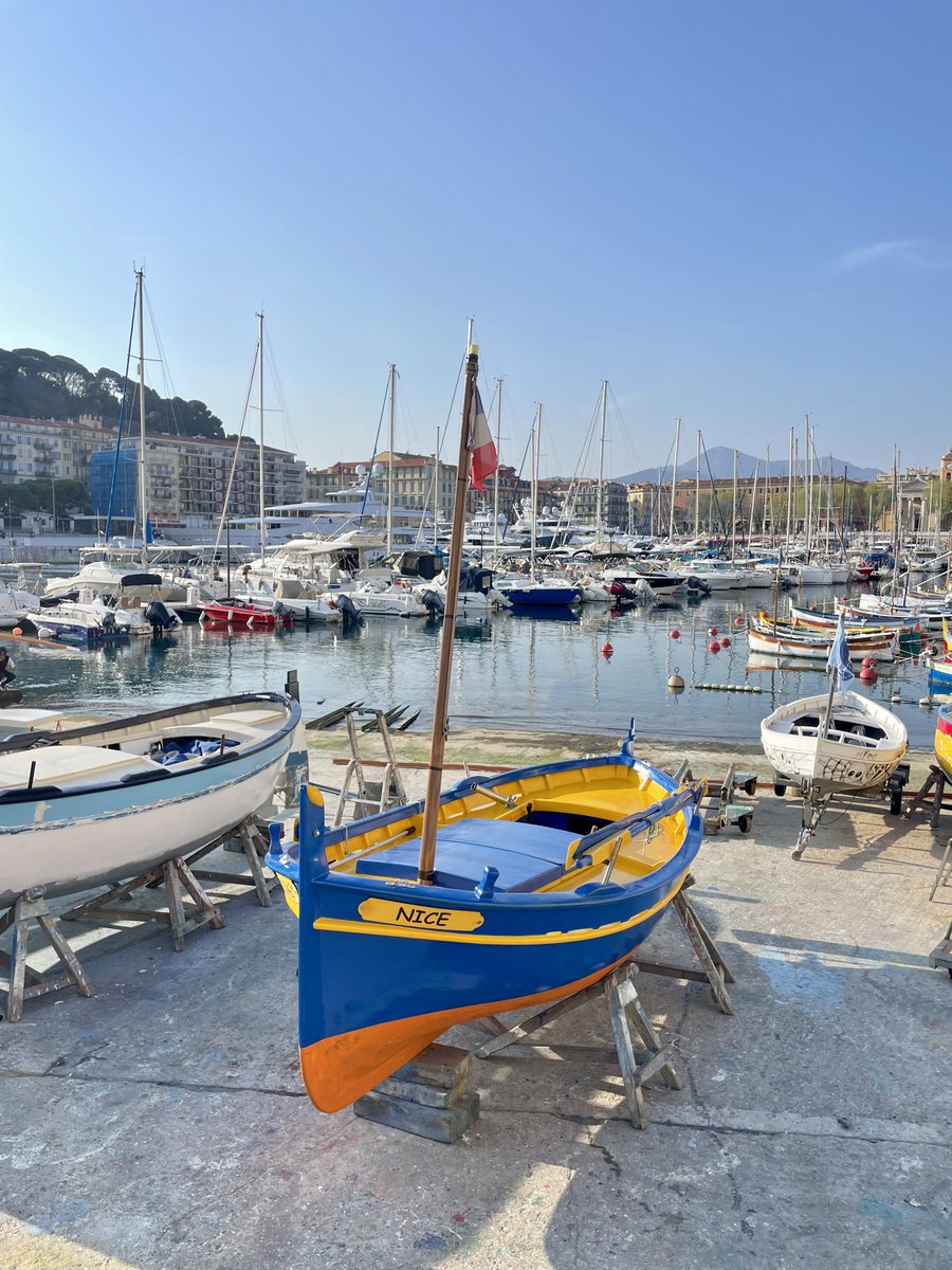 OlivMcar's tweet image. Bon lundi. #Nice06 ☀️