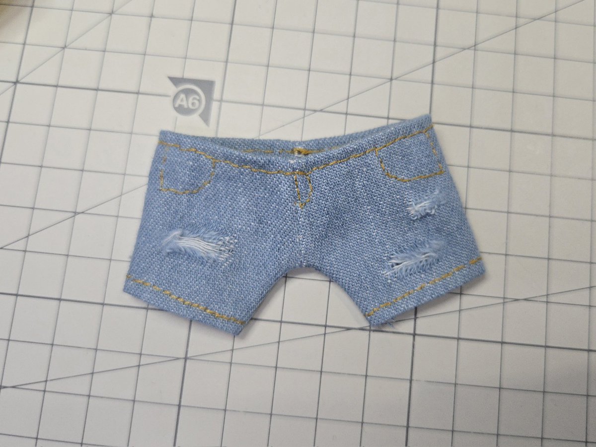 1933 🪡ᐠ(^.^ )ᐟ🧵 tweet media