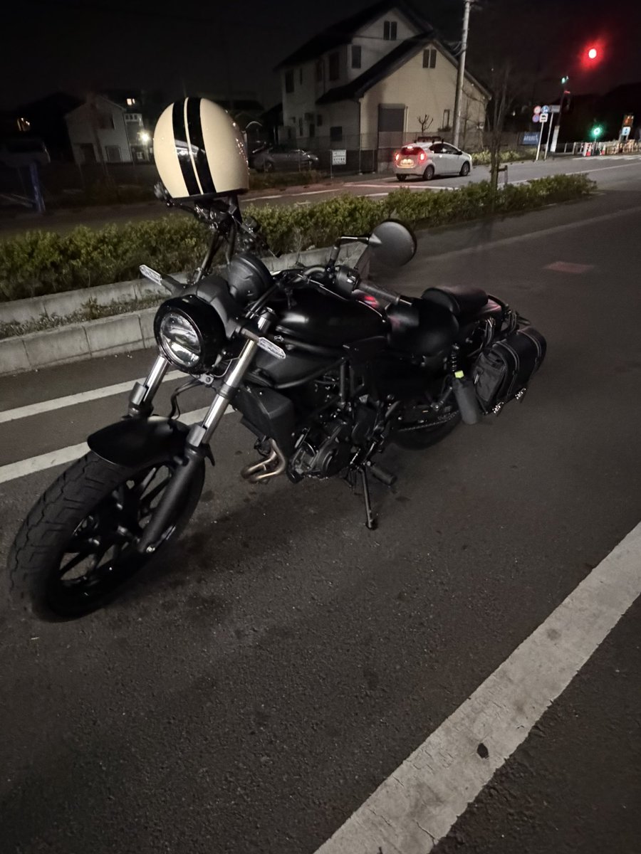 やーかり tweet media