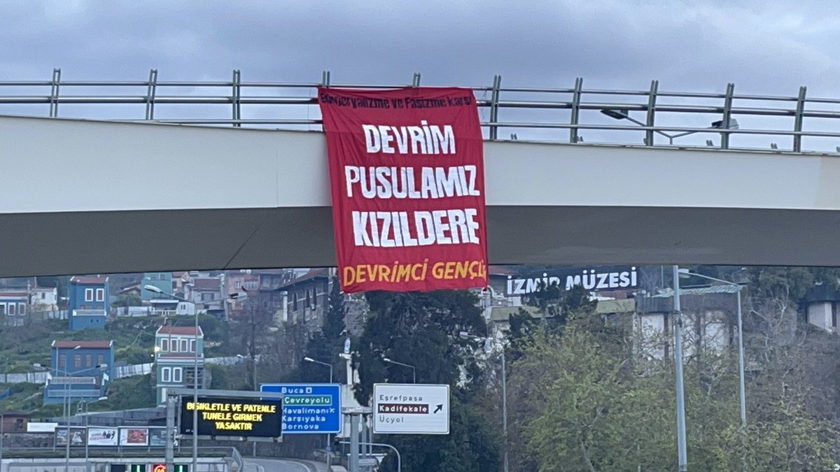 devrimcigenclk's tweet photo. 📍İzmir

EMPERYALİZME VE FAŞİZME KARŞI DEVRİM PUSULAMIZ KIZILDERE

ON’lara sözümüz devrim olacak!

#kızıldere https://t.co/pFrYmNpZTO
