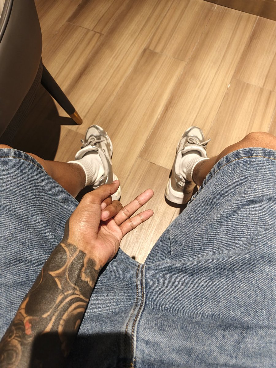 jordan masahista🇵🇭 tweet media