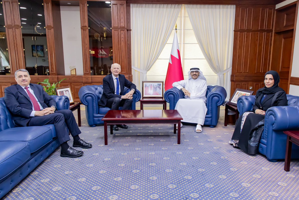 MoeBahrain tweet media