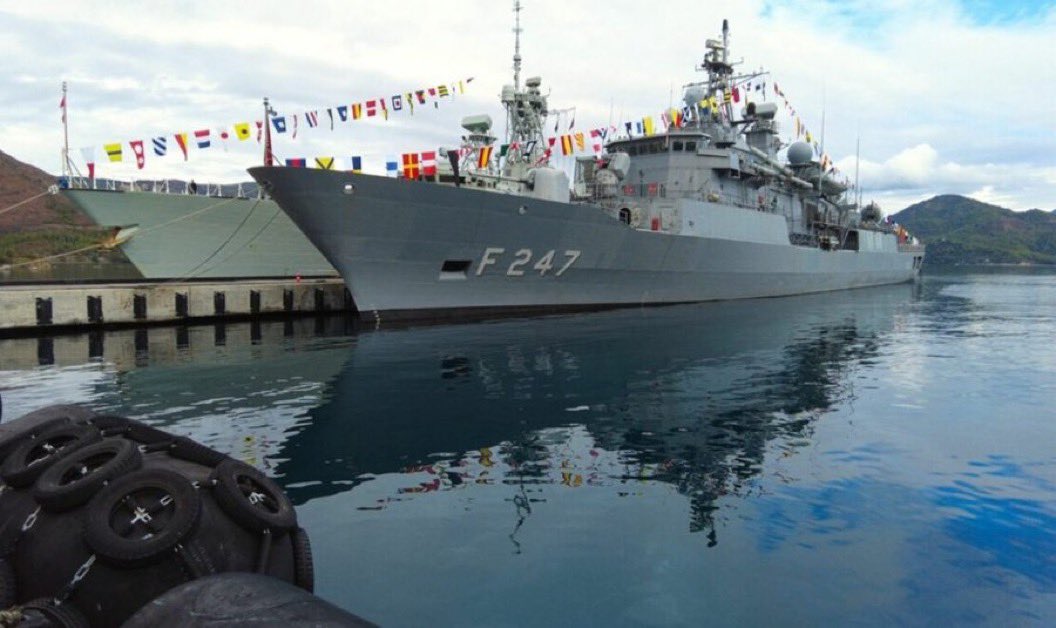 Militer Enstitü tweet media