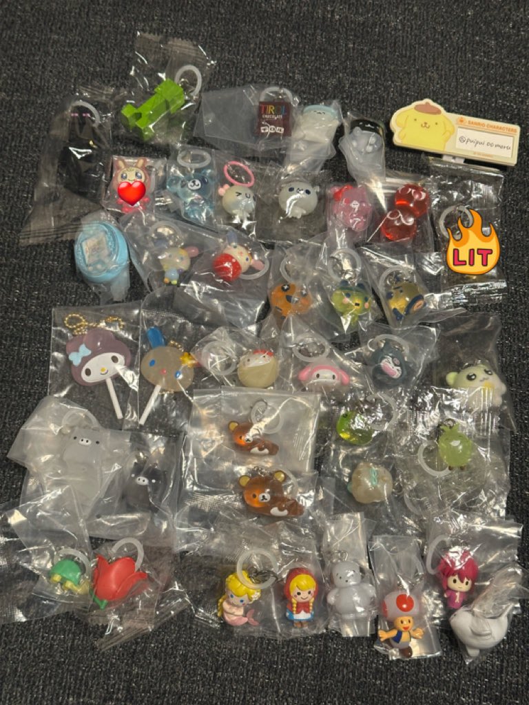 m 🐱固定ツイ必読🐱 tweet media