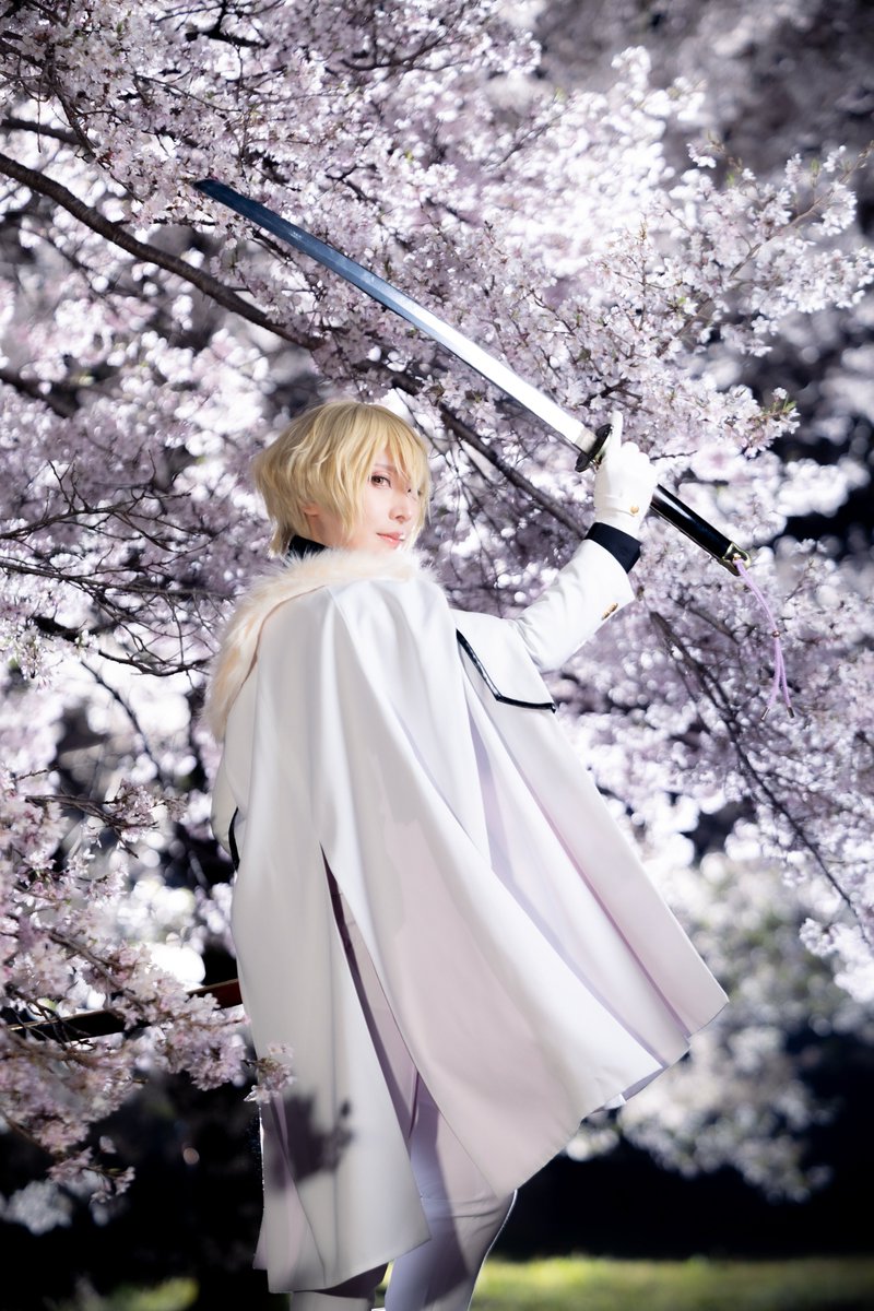 しづき tweet media